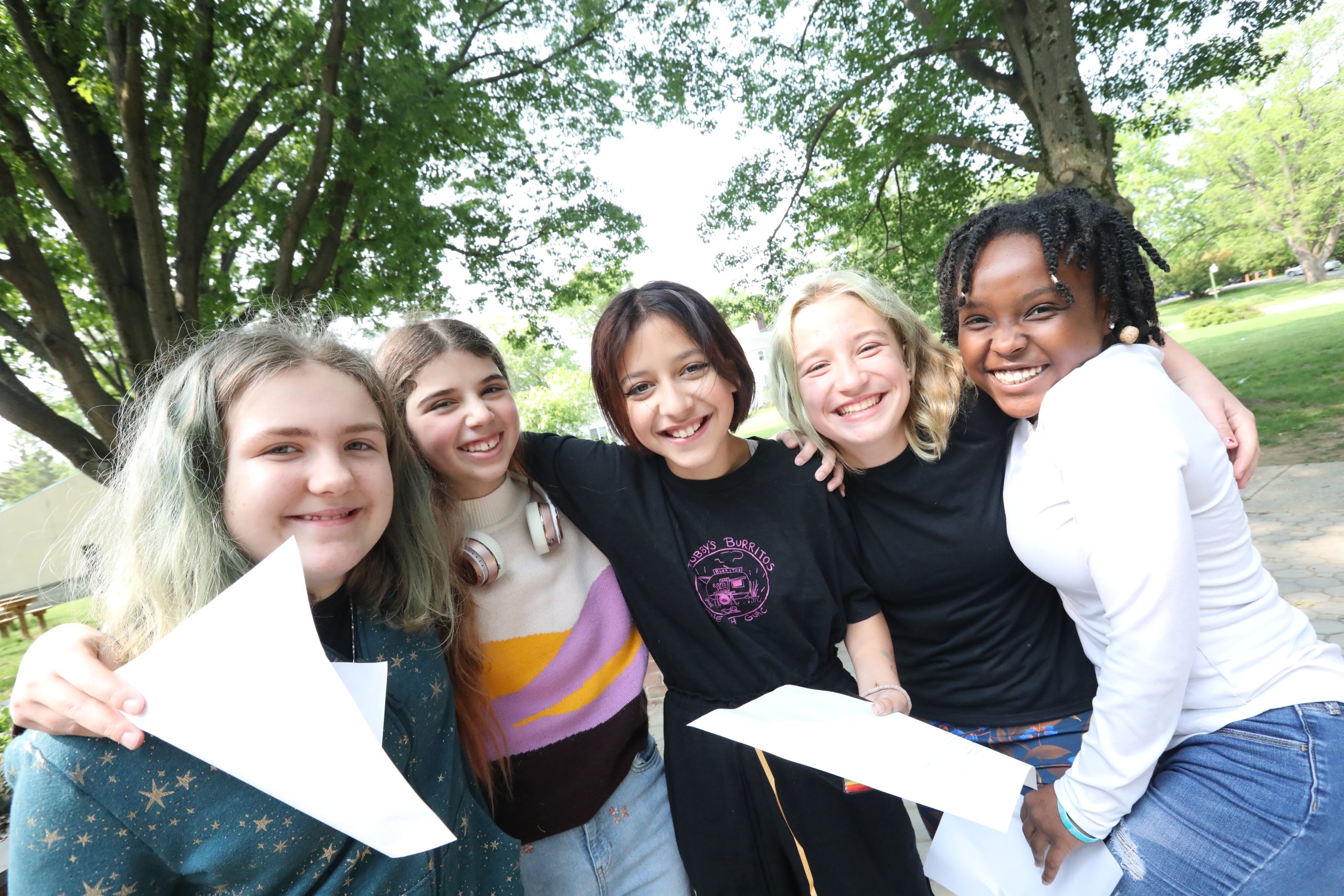 a group of smiling students at oakwood friends school