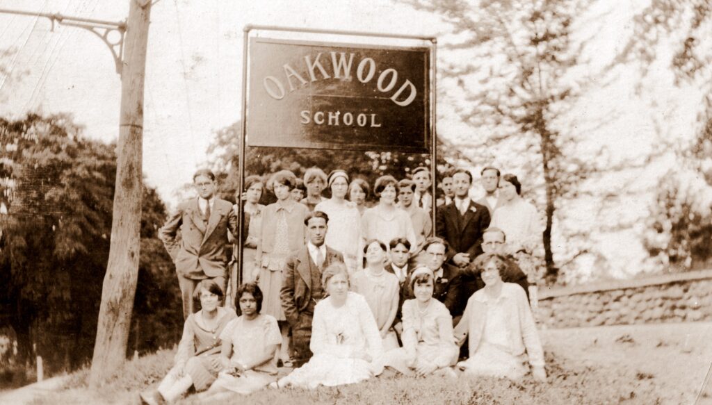 Class photo of the Oakwood Friends School class of 1920